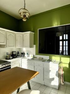 SUPER appartement au coeur de la ville et à 2 pas des plages