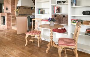 Awesome Home In Lekeryd With Wifi