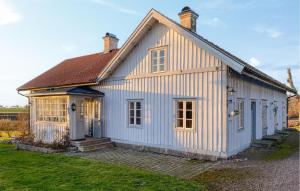 3 Bedroom Nice Home In Ödeshög