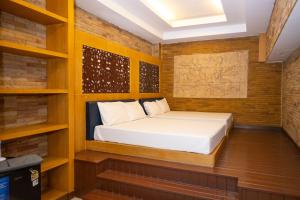 โรงแรมบ้านสวนรีสอร์ท ชลบุรี