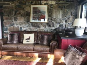 Detached cottage in the hills near Dolgellau