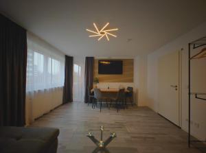 Modern Apartments Neuburg S - NEU - 2 Zimmer, Parkplatz, Wi-Fi, TV, Küche