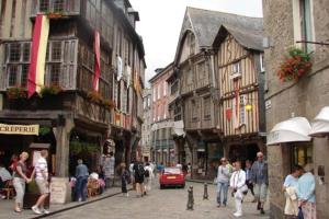 Maisons de vacances Apartment Esprit Loft in Dinan : photos des chambres