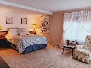 The Cozy Nook - Perry