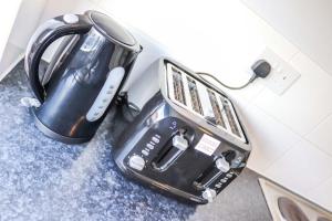 2Bedroom 3Beds WIFI Parking Contractors Coastal Location