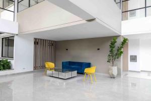 Studio Sur de Cali pool and parking