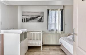 Maisons de vacances Nice Home In Saint-Samson-De-La-Roq : photos des chambres