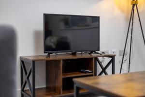 1 Bedroom Flat Near Bradford With Free Parking