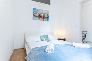 Peaceful and Stylish 2 BR Apartment Cozy Atmosphere - 4-Sterne-Hotels in Wien