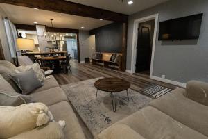 Cozy country home in town