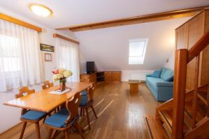 Apartma in Bungalov Jezerci