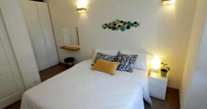 Charming & spacious Florentine home just two mins from tram stop