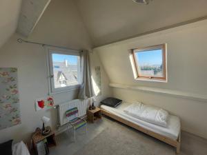 Maisons de vacances Cottage with Garden 5mn Beach : photos des chambres