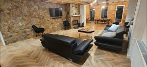 Casa Adam B