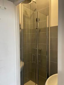 Studio-petite vue mer- proche du château