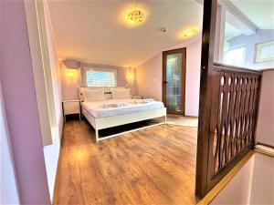 Double Room Attic room in L'Opera House