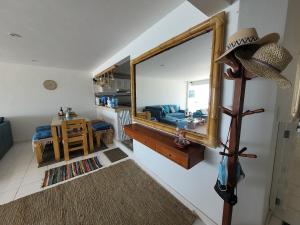 Departamento amplio en punta hermosa frente al mar