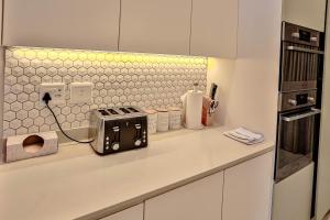 CasaDulce Zimbali- Exquisite 4 bedroom home with expansive yard and pool