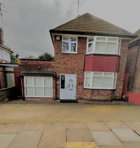 Budget Stay In Luton 01 M