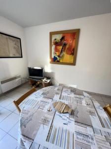 Appartements Residence Les Vagues - 059 - Appartement idealement situe a 50 m des plages Soulacaises MAE-4371 : photos des chambres