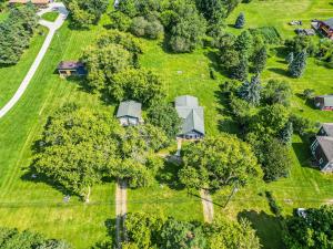 Charming Old Farmhouse, Spacious 2BR on 2Plus Acres