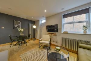 Central Two Bedroom Apartments St Albans By Central Stays Short Lets & Serviced Accommodation With Free Parking - 4