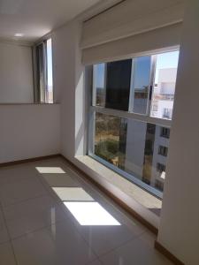 SQNW 307, Ed DUE CAPRI 1Qto 48m 2vags