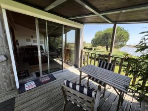 Chalets Residence 076-le Verdon Sur Mer - 076 - Depaysagement total pour ce chalet en pleine nature MAE-9681 : photos des chambres