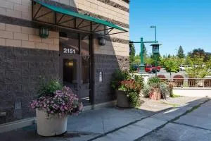 Luxurious 2 BR 2 Bath in Riverstone Condo for 6 guests - Post Falls