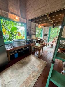 Gracias Madre Jungle and Ocean View Cabins