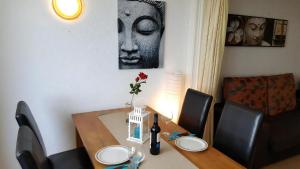 Apartment Jacaranda Mit Pool
