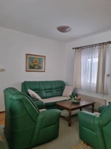 Kraljevi Konaci Olja