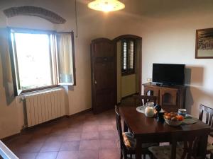 Casolare con piscina 2