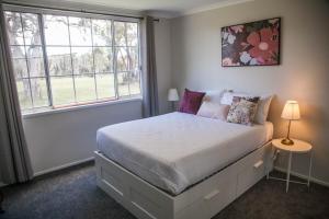 Clarence Homestead - Swim & Relax in the Mountains