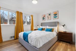 Urban Oasis with Cedar Hot Tub