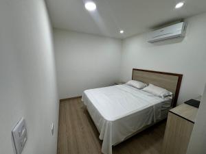 DPTTOS cerca del Ventura Mall y Equipetrol WiFI Pool Coozy