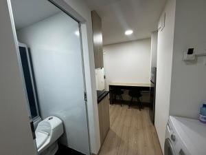 DPTTOS cerca del Ventura Mall y Equipetrol WiFI Pool Coozy