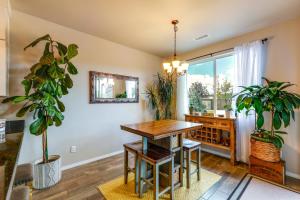 Flagstaff Home with Backyard Oasis 38 Mi to Sedona!