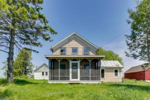 Quiet Baileys Harbor Country Home 1 Mi to Lake! - 3hvězdičkové hotely ve městě Baileys Harbor
