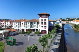 Maisons de vacances Apartment in Urrugne with Ocean & Mountain Views : photos des chambres