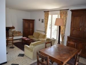 Maisons de vacances Holiday Home in France with Private Pool : photos des chambres