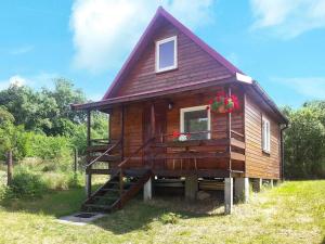 Cottage 300m from the lake in Lubin
