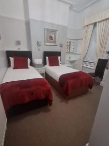 Clifton Villa - Southport