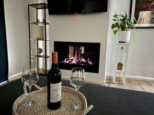 Cosy Edge- charming studio on edge of town