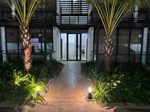 New Beachfront at Sunset Apartments 3 Bedroom 2 Bath Gym Pool PS5