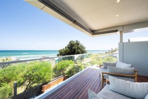 Gracie on the Beach Luxe with Water Views