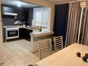 Linda casa acogedora a 12 min de Plaza Antea Facturamos
