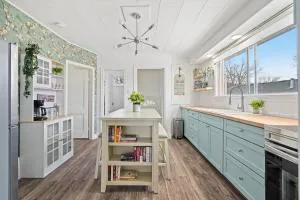 Helen's Hideaway - Grainger