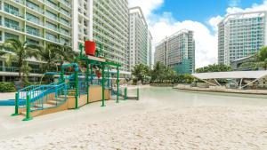 Luxury 1Bedroom Condo Unit Near Manila Airport - Azure Resort Residences