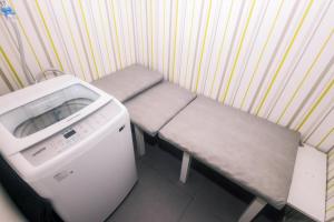 Urban Oasis Sleep in Style Makati Comfy Gym Swim Park 914